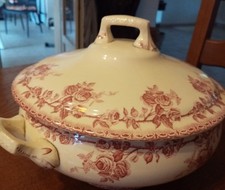 Rare et ancienne  soupière en Terre de fer H.B. Cie vers 1920 sou