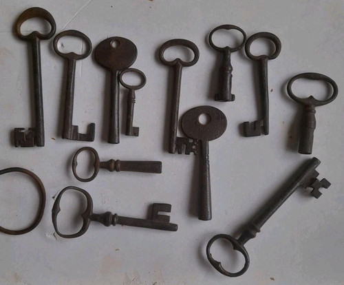 Lot anciennes clefs - lot,