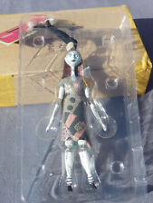 HINGED SALLY de JACK SKELLINGTON Ornement ORNAMENT Disney tim burton NEUF