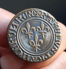 O0222 ancien bouton d'uniforme