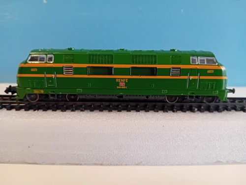 Locomotive diesel 4023 - 4023, renfe