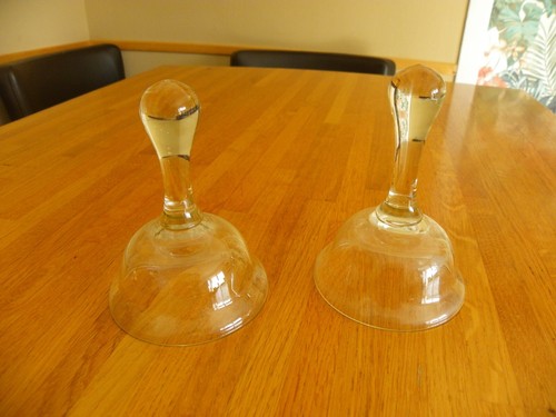 Verres anciens sans pieds - verres,