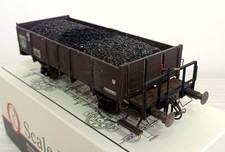 Wagon tombereau à freins et passerelle O SCALE MODELS francisé et patiné