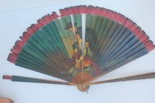 tres ancien eventail espagnol