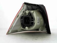 Feu arriere principal droit