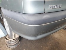 Pare choc arriere RENAULT