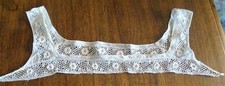 Encolure de robe  en dentelle aux points d'Irlande ( IRISH LACE)