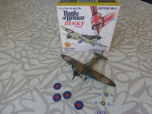 Dinky toys avion 719 spitfire - 719,