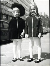 Photo de presse vintage Hotte Et Béret Basque Pierre Cardin 1967 FT 36397 -