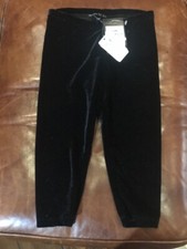 Flowers by Zoe vlack velure