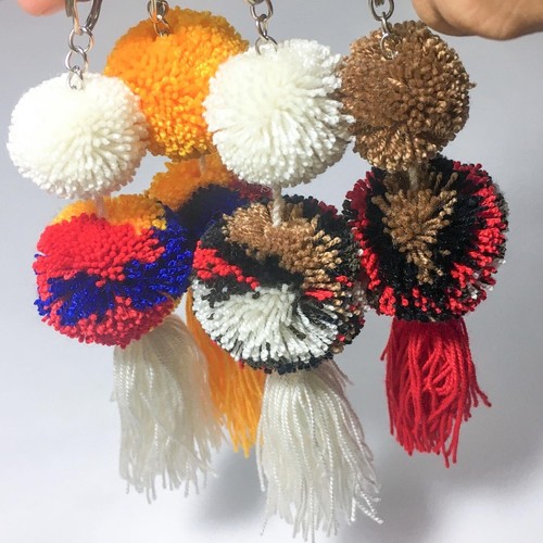 Wayuu keychain pompom - , and