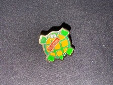 (V5) PINS BADGE ENAMEL VINTAGE COLLECTION JEU TORTUE PLAYSKOOL