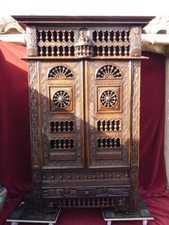 Armoire Garde manger en chataigner Art Populaire Breton 18e ou  début 19e