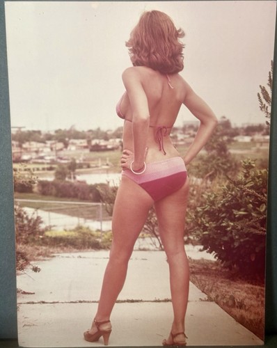 Hot bikini girl - hot, photo