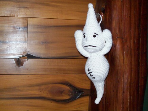 Crochet sad ghost doll - in,
