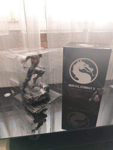 Figurine collector mortal - collector,
