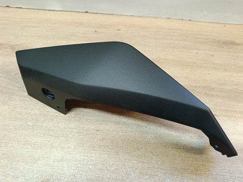 Une coque carenage plastique - une,