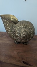 Seau ou porte-bouteille en laiton massif en forme de nautilus 