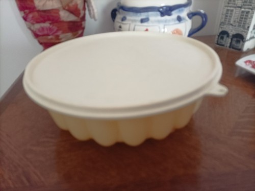 Moule couronne tupperware tbe - moule,