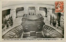 75 PARIS LES INVALIDES TOMBEAU DE NAPOLEON 1ER GRAND SARCOPHAGE DE PORPHYRE 