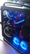 Boitier pc Cosmos 2 de Cooler Master avec refroidissement liquide watercooling