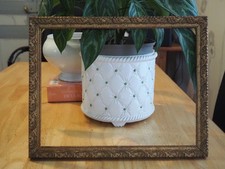 Cadre ancien relief sculptés Perlés . Cadre 26,5X33,5 cm. Feuillure 23X30,5 cm