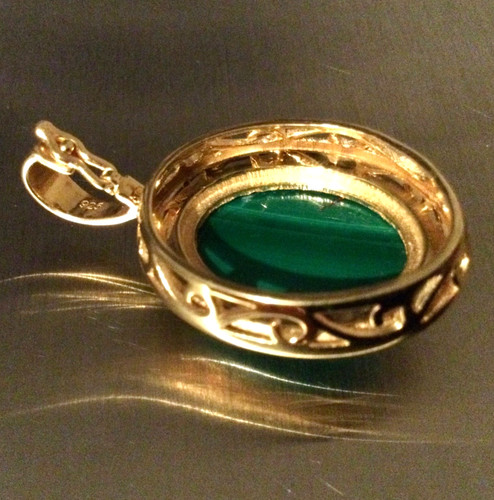 Beau pendentif filigrané - beau,