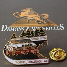 Pin's Folies ❤️ Demons M  Citroën  Michelin Facom Rallye Sapins Vert foncé