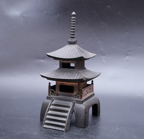 Ancienne pagode okimono - okimono, du