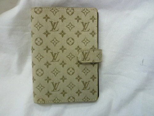 Louis Vuitton Agenda PM