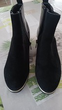 bottines daim et verni taille