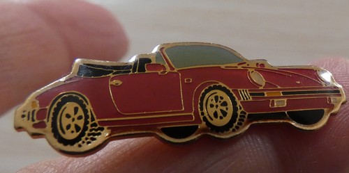 Beau pin voiture porsche 911 - pin's,