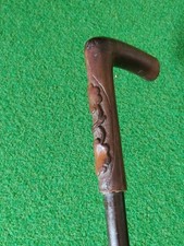 ANCIENNE BELLE ET ÉLÉGANTE CANNE FERRÉE , POMMEAU  BOIS SCULPTE
