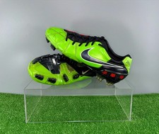 Crampons verts pour hommes