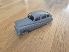 DINKY TOYS FORD VEDETTE N°24X MADE IN FRANCE MECCANO (Repeinte)