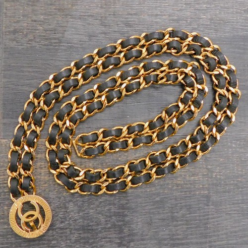 Chanel plaqué cuir noir - plaqué,