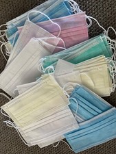 LOT DE 25 MASQUES GESTES BARRIÈRES COULEURS PASTEL VARIÉES