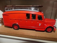 SAURER TYPE C POMPIERS DE BALE ALLEMAND FEUERWEHR BASEL VITESSE 230 1:43