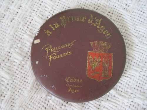 Ancienne boîte métallique - ancienne,