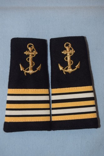 E35 fourreaux militaires