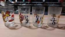 Lot de 4 verres a moutarde bdvitrophilie  PIF VAILLANT