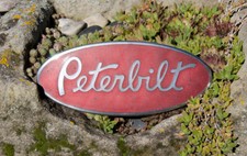 VINTAGE ENAMEL RADIATEUR