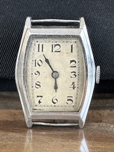 Jolie montre mécanique art - jolie,