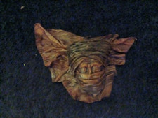 Masque en cuir venant du Maroc