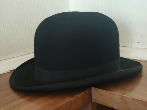 Ancien chapeau melon - chapeau, hall