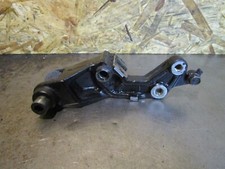Support d'etrier de frein avant gauche Honda VF 750 F RC15 VF750