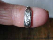 PETITE BAGUE ARGENT ET PIERRES