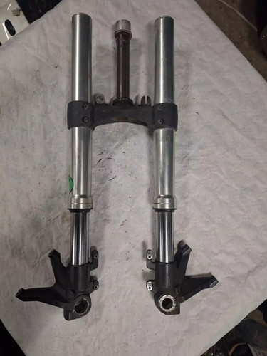 Fourche ducati 696 - ducati, monster