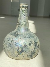 antique bouteille oignon,  onion bottle  XVII Siècle