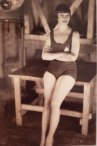 Three louise brooks postcards - three,